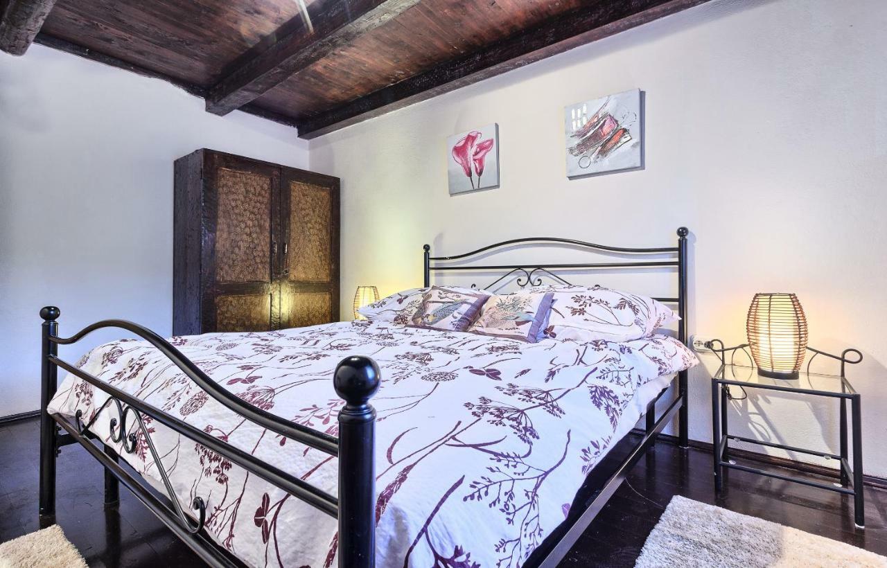 Dalmatia Stone House - Heated Pool Guest House Biorine Eksteriør bilde