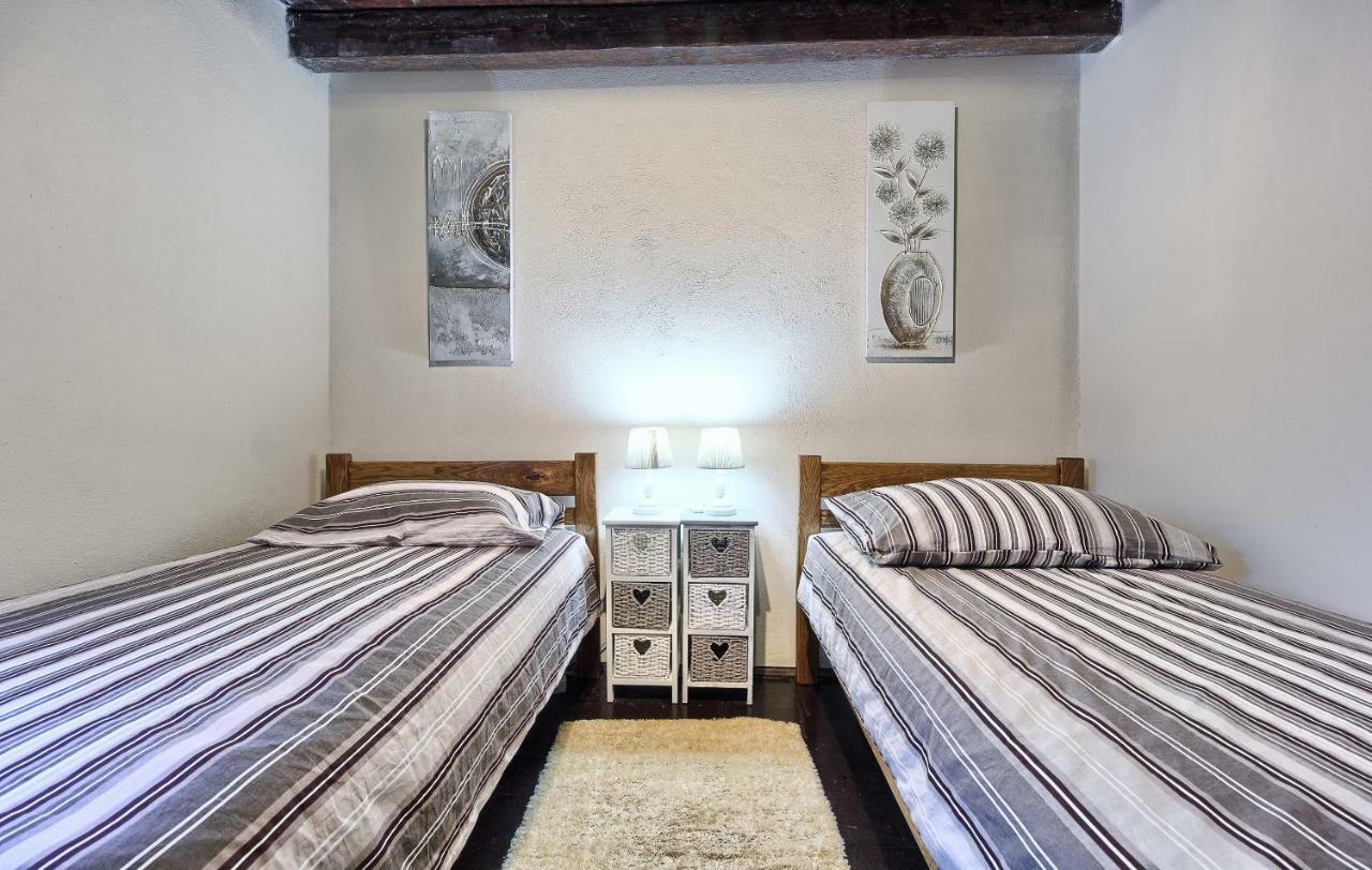 Dalmatia Stone House - Heated Pool Guest House Biorine Eksteriør bilde