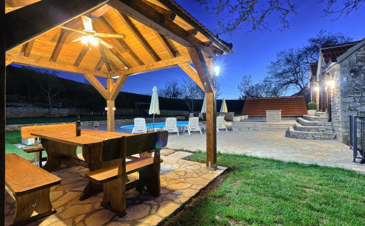 Dalmatia Stone House - Heated Pool Guest House Biorine Eksteriør bilde