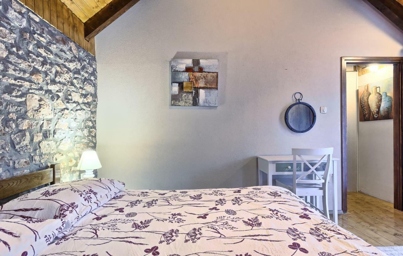 Dalmatia Stone House - Heated Pool Guest House Biorine Eksteriør bilde