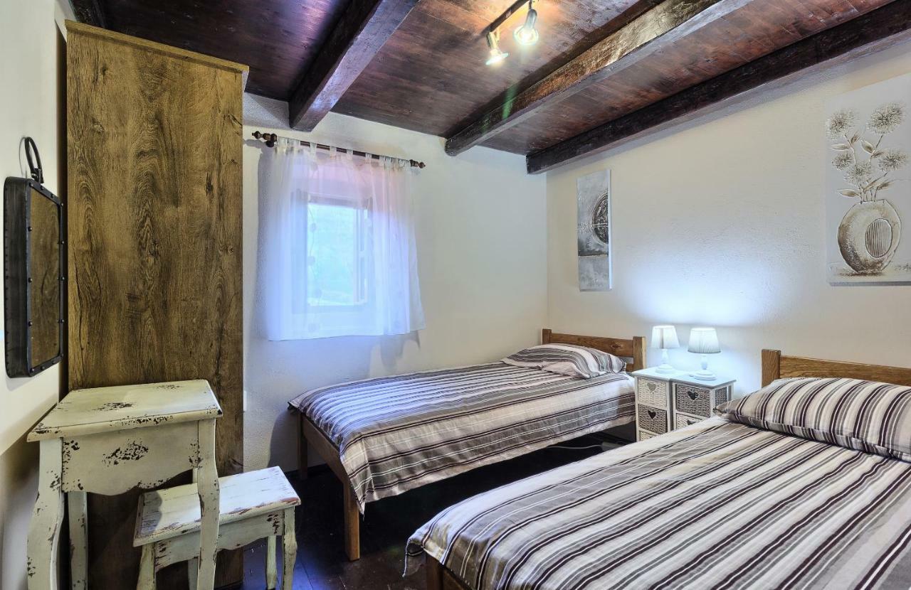 Dalmatia Stone House - Heated Pool Guest House Biorine Eksteriør bilde